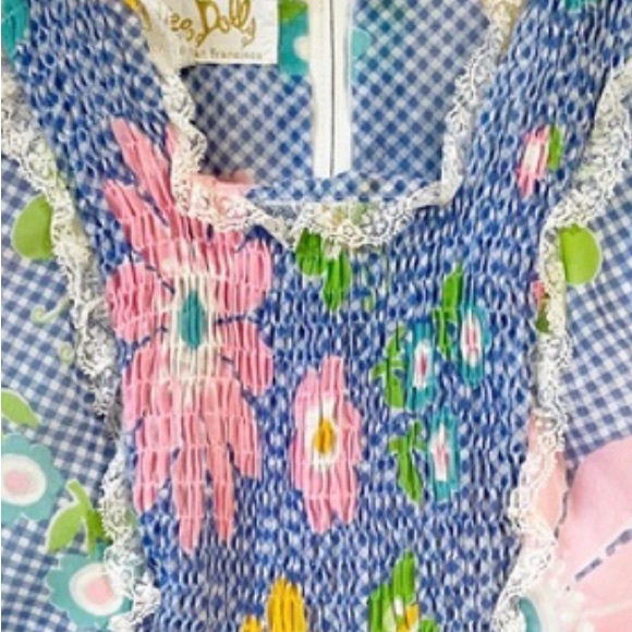 Vintage Rag Dolls-70’s- bright floral print , sleeveless dress- smocked bodice - Picture 6 of 9